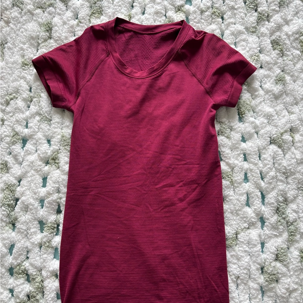 lululemon athletica Burgundy swiftly tech tee